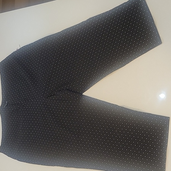 NWT Zac & Rachel Cropped Pants. Plus Size 18W Black With White Polka Dots - Picture 5 of 5